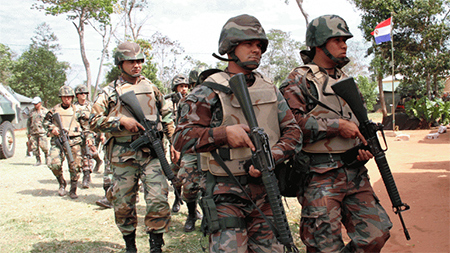 Militares paraguayos inician una operación gigante